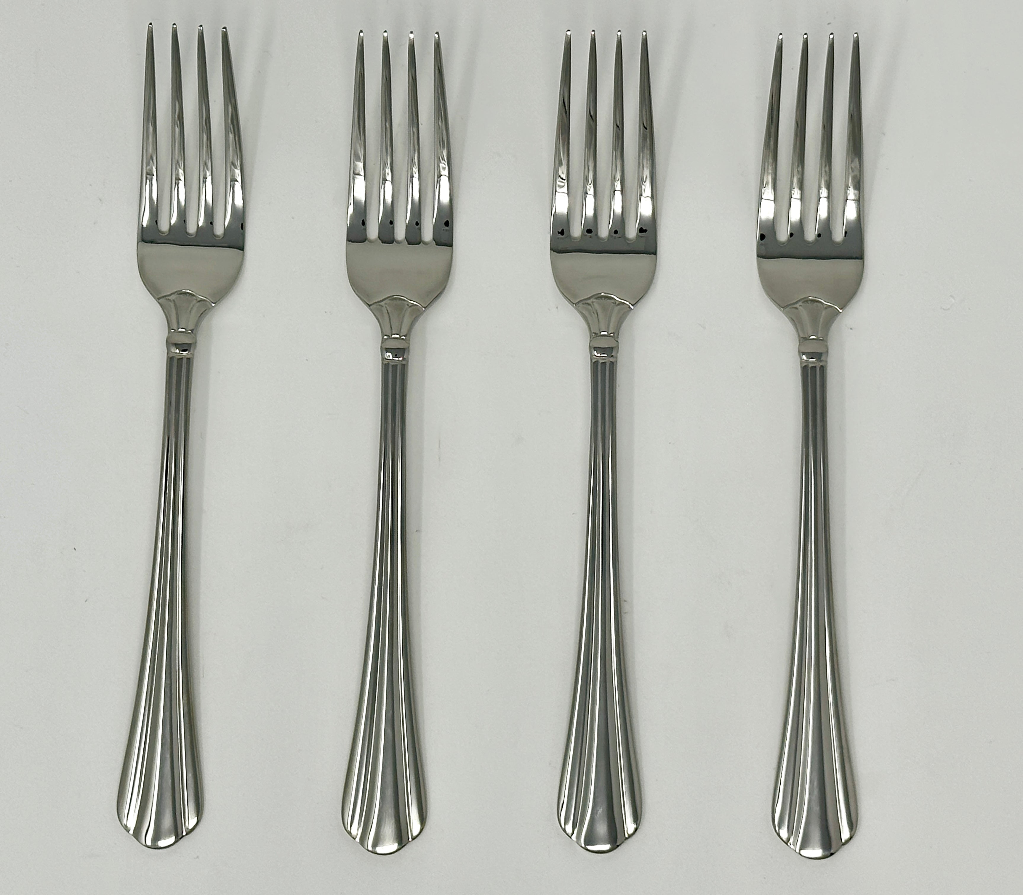 6 Dinner hotsell Forks Oneida TRIBECA GLOSSY Stainless USA 7 1/4